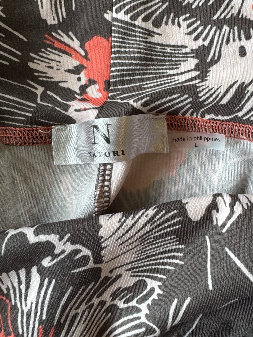 Natori Women’s Leggings High Rise Cropped Gray Coral Floral Size Large Athletic - Picture 4 of 6